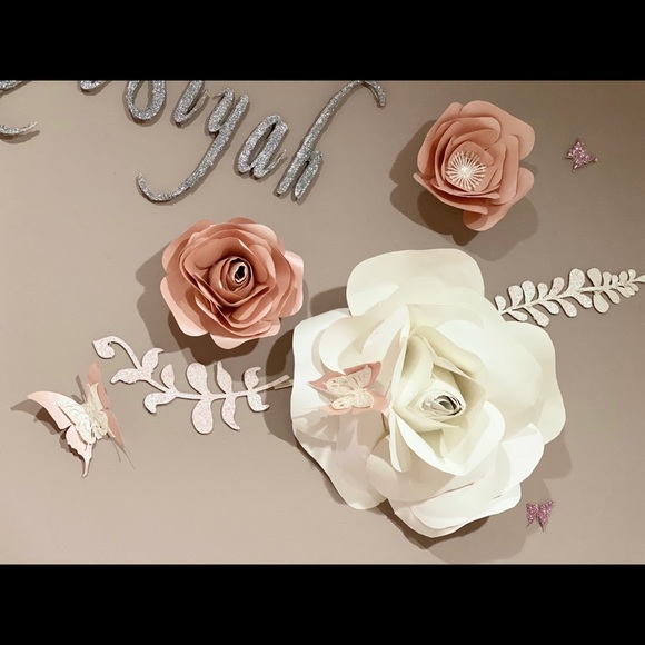 Custom flowers - Picture 3 of 3